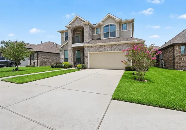 Photo 2 of Single family home for sale at 10519 Emory Park, Missouri City, TX 77459 | MLS# 97247862 | Listing updated on 2026-09-18