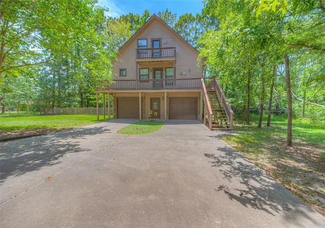 Photo 1 of Single family home for sale at 445 Knollwood Crk, Onalaska, TX 77360 | MLS# 70274246 | Listing updated on 2026-09-16