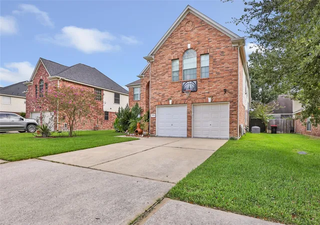 Photo 2 of Single family home for sale at 20926 Florette Ln, Spring, TX 77388 | MLS# 41845281 | Listing updated on 2026-09-11
