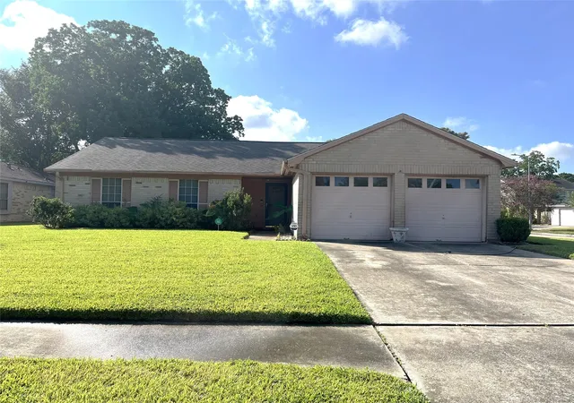 Photo 1 of Single family home for sale at 10219 Crescent Moon Dr, Houston, TX 77064 | MLS# 7035218 | Listing updated on 2026-09-08