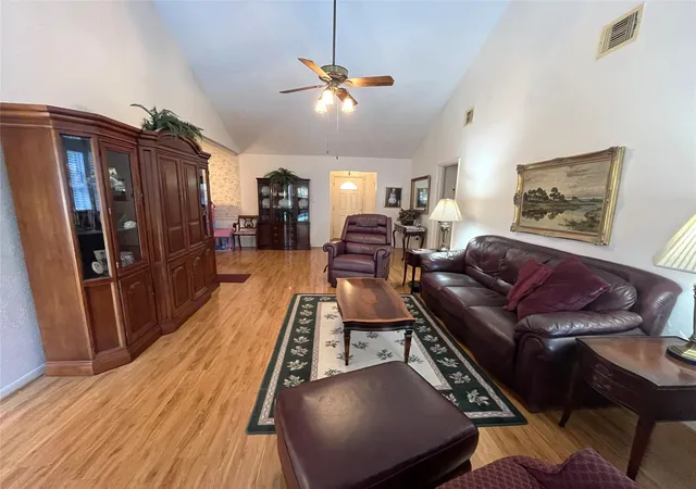 Photo 4 of Single family home for sale at 10219 Crescent Moon Dr, Houston, TX 77064 | MLS# 7035218 | Listing updated on 2026-09-08