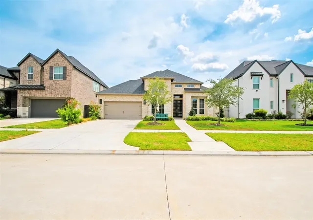Photo 1 of Single family home for sale at 29511 Juniper Ranch Rd, Fulshear, TX 77441 | MLS# 33937817 | Listing updated on 2026-09-10