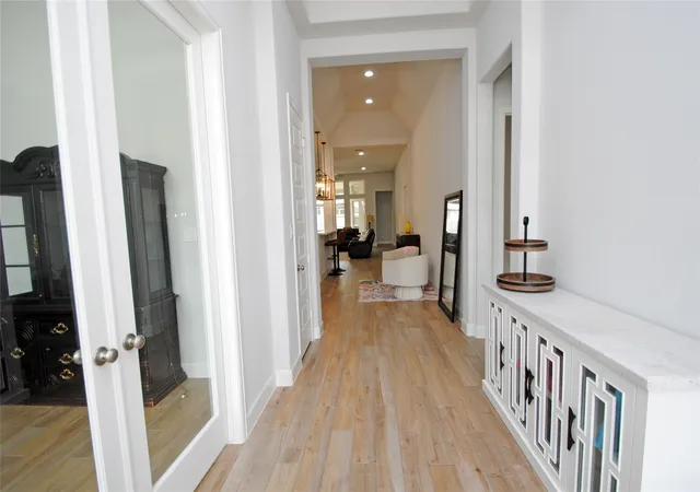 Photo 3 of Single family home for sale at 29511 Juniper Ranch Rd, Fulshear, TX 77441 | MLS# 33937817 | Listing updated on 2026-09-10