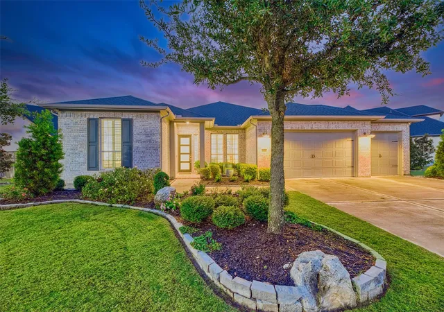Photo 4 of Sale Pending at 5606 Water Ter Ln, Fulshear, TX 77441 | MLS# 14861865 | Listing updated on 2026-09-15