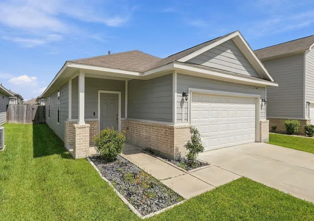 Photo 3 of Single family home for sale at 25411 Northpark Lake Dr, Porter, TX 77365 | MLS# 18288406 | Listing updated on 2026-10-08