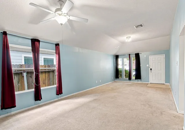 Photo 4 of Sale Pending at 15806 Pin Oak Ridge St, Houston, TX 77073 | MLS# 32264879 | Listing updated on 2026-09-18