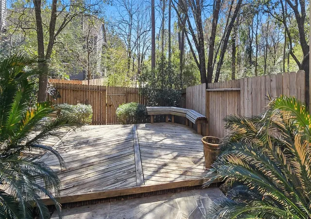 Photo 13 of Townhouse for sale at 14 Valley Oaks Cir, The Woodlands, TX 77382 | MLS# 19737600 | Listing updated on 2026-09-09