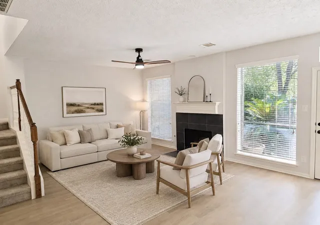 Photo 3 of Townhouse for sale at 14 Valley Oaks Cir, The Woodlands, TX 77382 | MLS# 19737600 | Listing updated on 2026-09-09