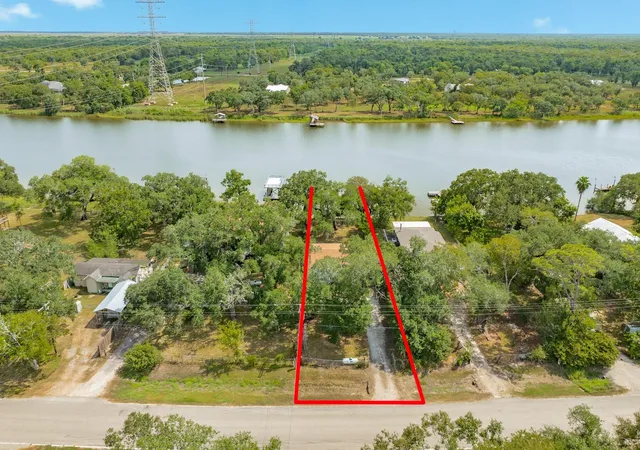 Photo 2 of Single family home for sale at 6344 County Rd 659, Brazoria, TX 77422 | MLS# 91180052 | Listing updated on 2026-09-12