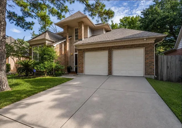 Photo 2 of Sale Pending at 7543 Basswood Forest Ct, Houston, TX 77095 | MLS# 9760161 | Listing updated on 2026-09-15