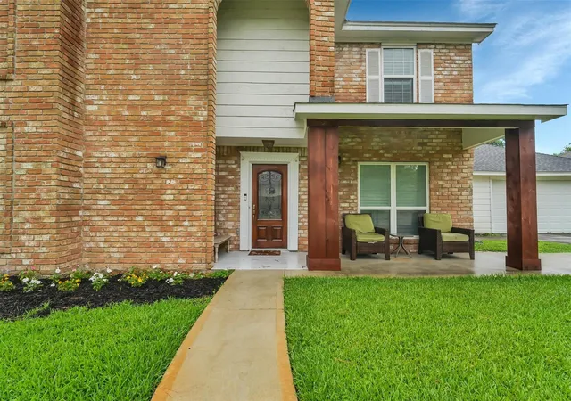 Photo 2 of Single family home for sale at 9107 Mauna Loa Ln, Houston, TX 77040 | MLS# 10314693 | Listing updated on 2026-09-18