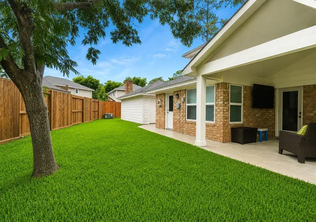 Photo 3 of Single family home for sale at 9107 Mauna Loa Ln, Houston, TX 77040 | MLS# 10314693 | Listing updated on 2026-09-18