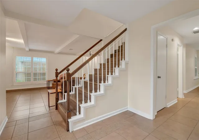 Photo 3 of Single family home for sale at 9107 Mauna Loa Ln, Houston, TX 77040 | MLS# 10314693 | Listing updated on 2026-09-18
