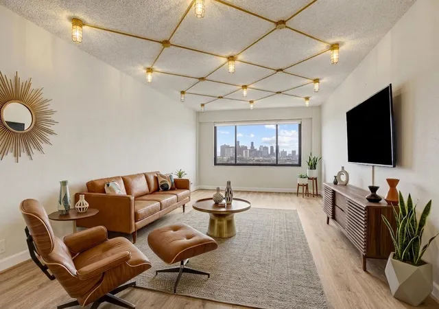 Photo 1 of Condo for sale at 1400 Hermann Dr #15D, Houston, TX 77004 | MLS# 58548334 | Listing updated on 2026-09-25