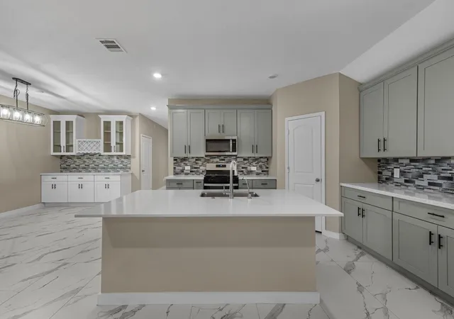 Photo 2 of Single family home for sale at 15223 Mayflower St, New Caney, TX 77357 | MLS# 88055387 | Listing updated on 2026-09-10