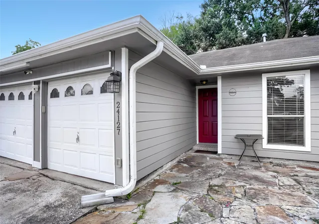Photo 3 of Single family home for sale at 24127 Spring Day Ln, Spring, TX 77373 | MLS# 56501621 | Listing updated on 2026-10-21
