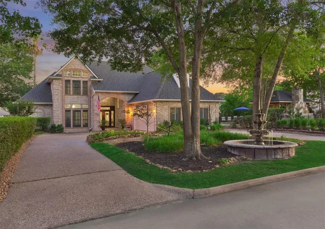 Photo 4 of Single family home for sale at 609 Edgewood Dr, Montgomery, TX 77356 | MLS# 89028931 | Listing updated on 2026-09-05