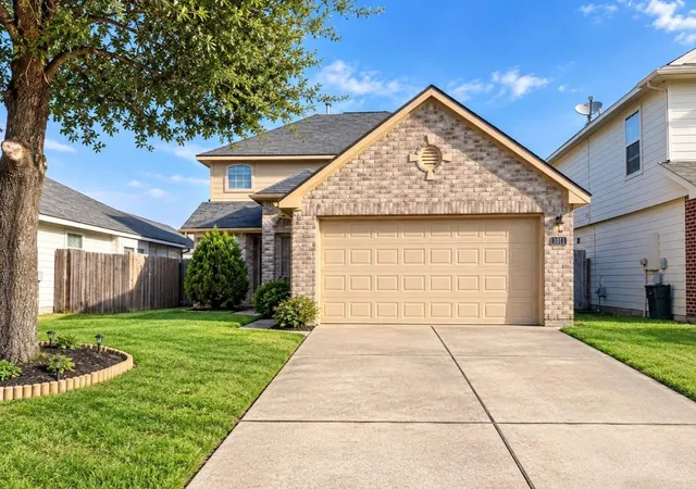 Photo 1 of Single family home for sale at 1011 Lancaster Lake Dr, Houston, TX 77073 | MLS# 44186197 | Listing updated on 2026-09-18