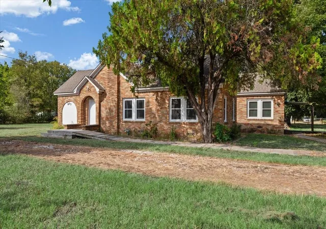 Photo 1 of Single family home for sale at 903 N La Salle St, Navasota, TX 77868 | MLS# 55393886 | Listing updated on 2026-09-01