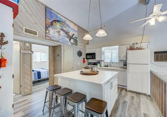 Photo 1 of Single family home for sale at 346 Creekside Dr, Onalaska, TX 77360 | MLS# 58897102 | Listing updated on 2026-09-21