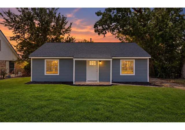 Single family home for sale at 7038 Gillen St, Houston, TX 77087 | MLS# 55390079