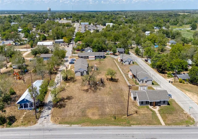 Photo 1 of Land for sale at Tbd Lamar And N Magnolia Ave, Luling, TX 78648 | MLS# 27933030 | Listing updated on 2026-09-16