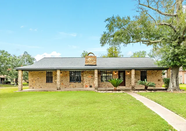 Photo 1 of Single family home for sale at 436 Huckleberry Dr, Lake Jackson, TX 77566 | MLS# 84442934 | Listing updated on 2026-09-19