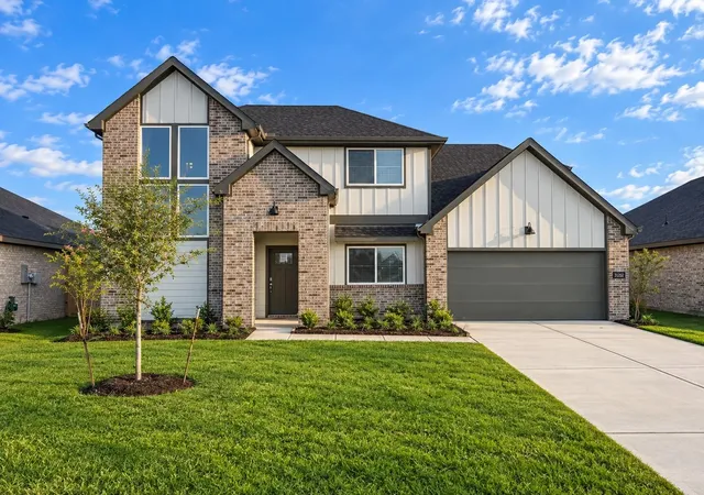 Single family home for sale at 31402 Hastings Park Dr, Fulshear, TX 77441 | MLS# 11028949