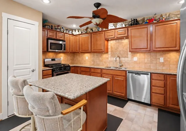 Photo 4 of Sale Pending at 218 24th Street, Dickinson, TX 77539 | MLS# 17731563 | Listing updated on 2026-09-14