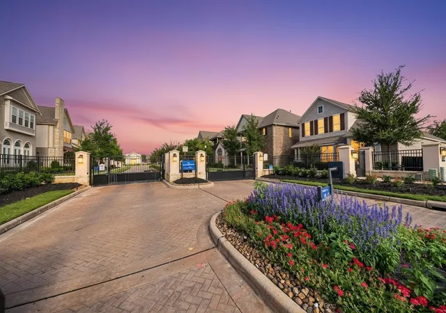 Photo 2 of Single family home for sale at 9663 Rockport Hills Dr, Cypress, TX 77433 | MLS# 23321193 | Listing updated on 2026-09-09