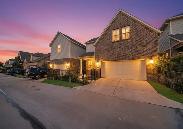Photo 3 of Single family home for sale at 9663 Rockport Hills Dr, Cypress, TX 77433 | MLS# 23321193 | Listing updated on 2026-09-09