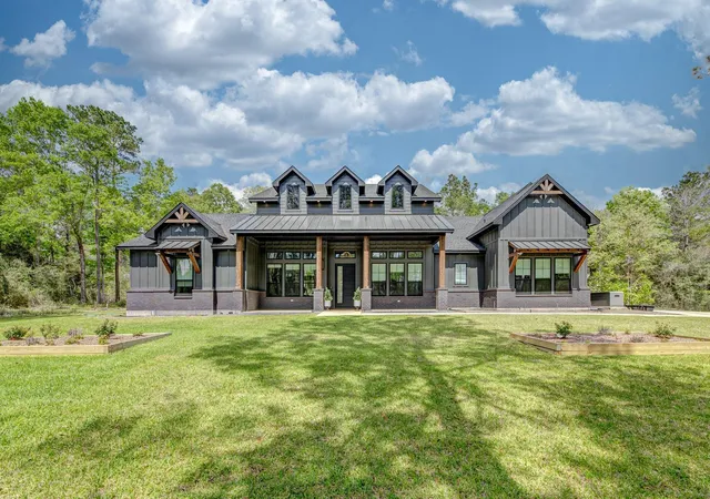 Photo 1 of Single family home for sale at 10433 Wagon Pass Trl, Willis, TX 77378 | MLS# 32902551 | Listing updated on 2026-09-22