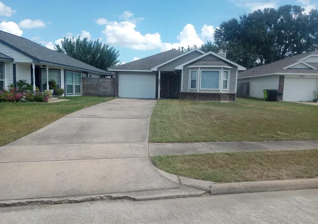 Photo 1 of Sale Pending at 4817 Redbud Dr, Rosenberg, TX 77471 | MLS# 72821016 | Listing updated on 2026-10-02