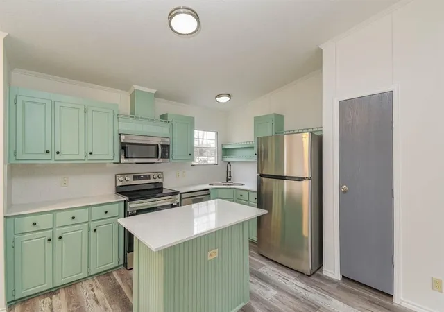 Photo 4 of Single family home for sale at 33147 Mckinley Cir, Magnolia, TX 77354 | MLS# 76449113 | Listing updated on 2026-09-12