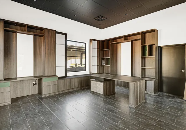 Listing Photo 2 - Condo for sale in building located at 28811 Riley Rd, Waller, TX 77484 - Unit #