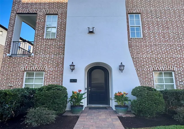 Photo 2 of Single family home for sale at 9626 Fannin Sta W, Houston, TX 77045 | MLS# 50264685 | Listing updated on 2026-09-21