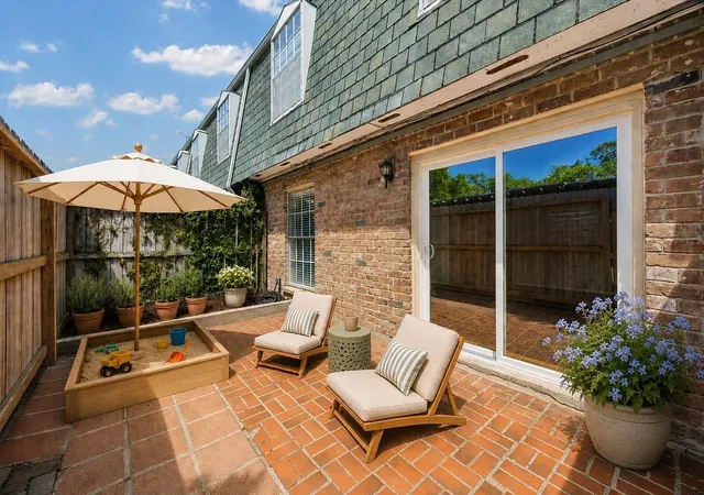 Photo 3 of Sale Pending at 9025 Gaylord Dr #109, Houston, TX 77024 | MLS# 12089036 | Listing updated on 2026-09-16