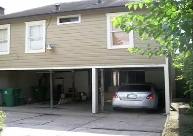 Photo 2 of Multi family home for sale at 4311 Jack St, Houston, TX 77006 | MLS# 35910313 | Listing updated on 2026-09-04