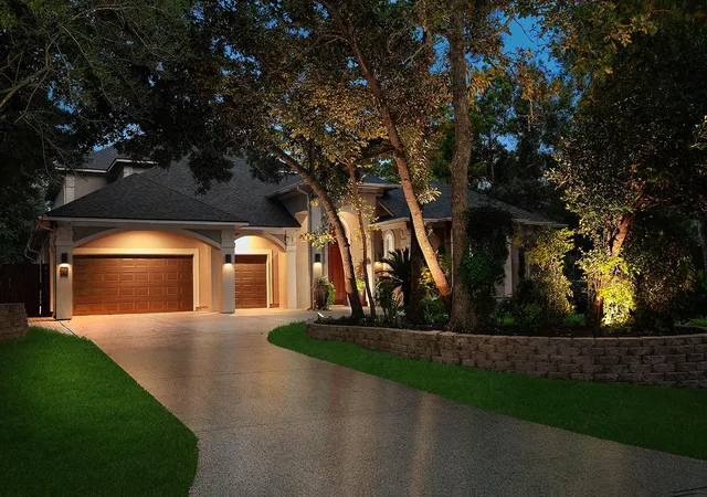 Photo 2 of Mansion for sale at 74 Batesbrooke Ct, Spring, TX 77381 | MLS# 95353968 | Listing updated on 2026-10-07