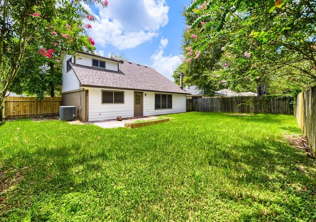 Photo 3 of Single family home for sale at 5819 Culross Close, Humble, TX 77346 | MLS# 56588187 | Listing updated on 2026-09-05