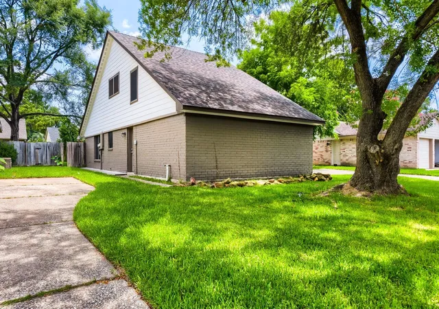 Photo 4 of Single family home for sale at 5819 Culross Close, Humble, TX 77346 | MLS# 56588187 | Listing updated on 2026-09-05