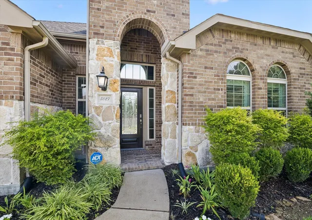 Photo 2 of Single family home for sale at 5027 Gold Lantana Trl, Spring, TX 77389 | MLS# 92617930 | Listing updated on 2026-09-13