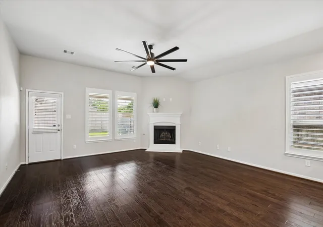 Photo 4 of Single family home for sale at 5027 Gold Lantana Trl, Spring, TX 77389 | MLS# 92617930 | Listing updated on 2026-09-13