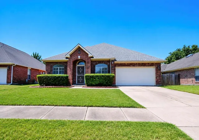 Photo 1 of Sale Pending at 7710 Quintero Dr, Houston, TX 77083 | MLS# 26833792 | Listing updated on 2026-09-17