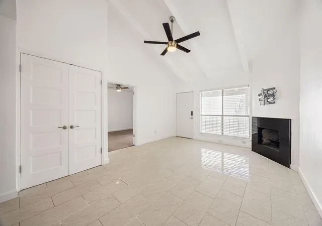 Photo 3 of Condo for sale at 5711 Sugar Hl Dr #32, Houston, TX 77057 | MLS# 84623993 | Listing updated on 2026-09-07