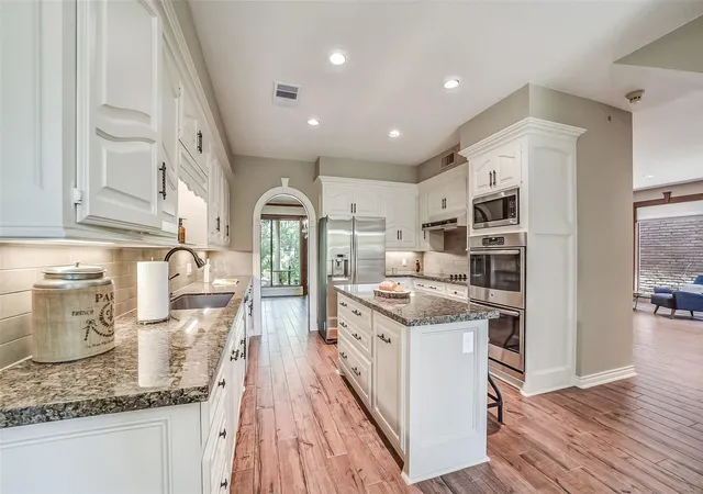 Photo 2 of Single family home for sale at 9566 Briar Forest, Houston, TX 77063 | MLS# 12941169 | Listing updated on 2026-09-26