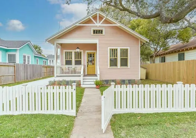 Photo 1 of Sale Pending at 4616 Ave O 1/2, Galveston, TX 77551 | MLS# 9273953 | Listing updated on 2026-09-18