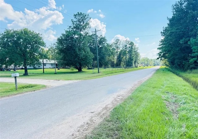Photo 3 of Single family home for sale at 2736 Whitetail Forest Rd, Kountze, TX 77625 | MLS# 37543634 | Listing updated on 2026-09-11