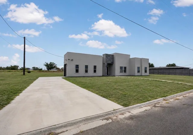 Photo 2 of Single family home for sale at 4722 Zaylee St, Donna, TX 78537 | MLS# 32501945 | Listing updated on 2026-09-19
