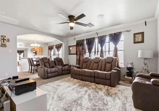 Photo 4 of Sale Pending at 718 Sun Lodge Dr, Houston, TX 77073 | MLS# 77952813 | Listing updated on 2026-09-18